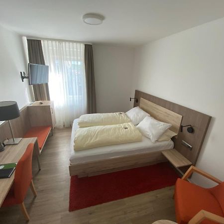 Hotel Am Schloss Darmstaedter Hof Bad Homburg vor der Hohe Bagian luar foto