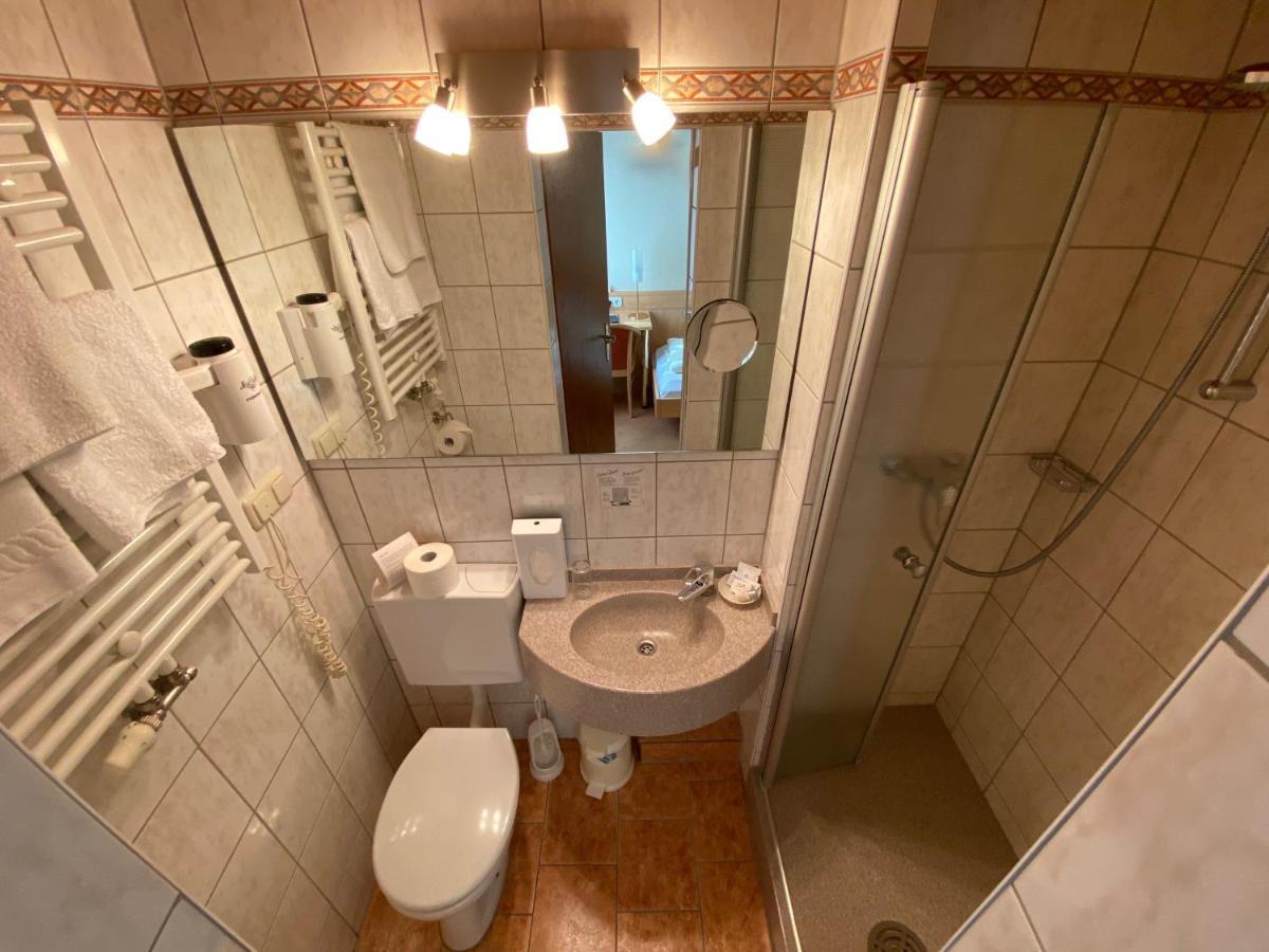 Hotel Am Schloss Darmstaedter Hof Bad Homburg vor der Hohe Bagian luar foto