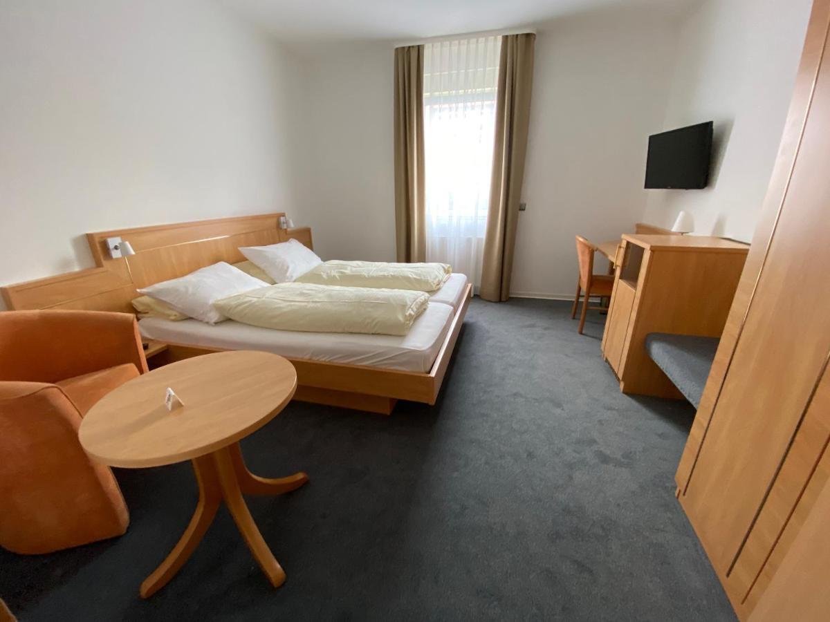 Hotel Am Schloss Darmstaedter Hof Bad Homburg vor der Hohe Bagian luar foto